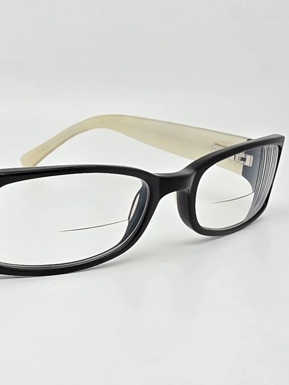 Dereon by Beyonce DOC318 01 Black Pearl Leopard Print Eyeglasses Frame 53-20-135